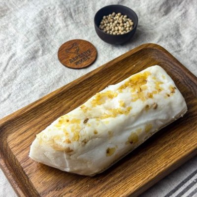 Сало соленое с чесноком
